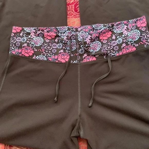 Lululemon loose fit tie crop - Picture 4 of 6